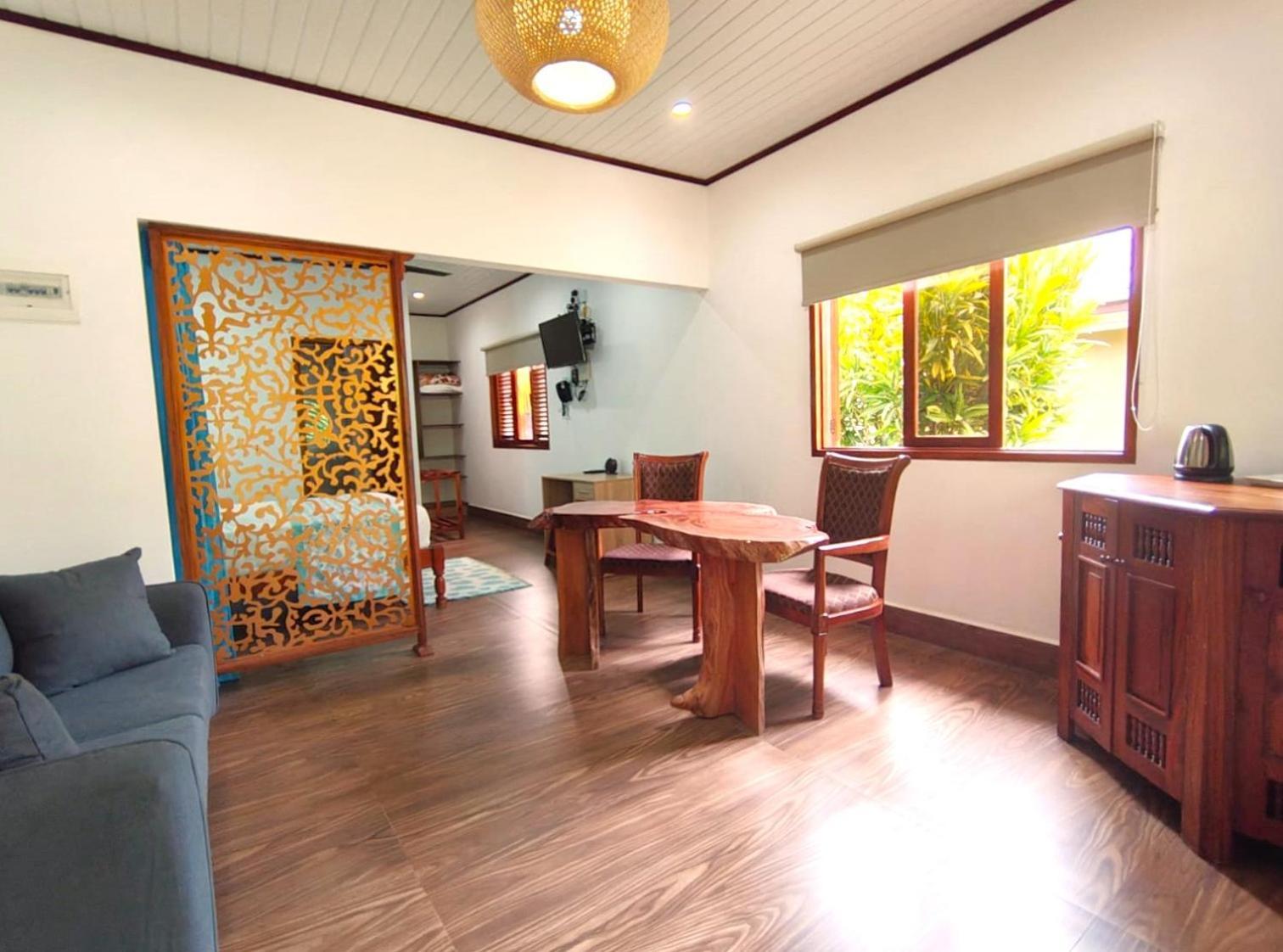 גרנד אנס The Islander Hotel מראה חיצוני תמונה